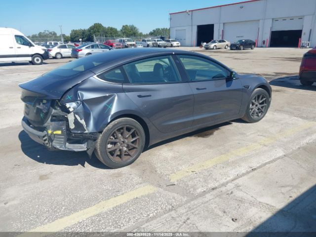 Tesla Model 3 Rear-wheel Drive Image 11