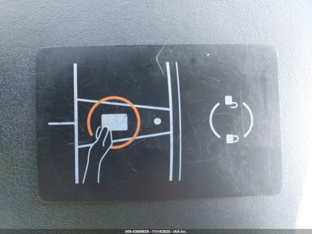 Tesla Model 3 Rear-wheel Drive Image 12