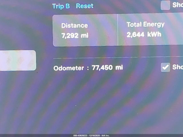 Tesla Model X Image 13