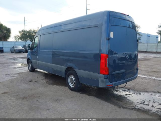 Mercedes-Benz Sprinter 2500 High Roof V6 Image 2
