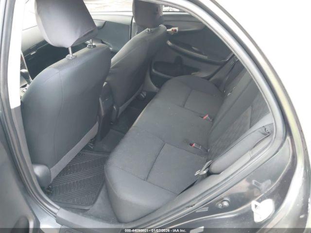 Toyota Corolla S Image 7