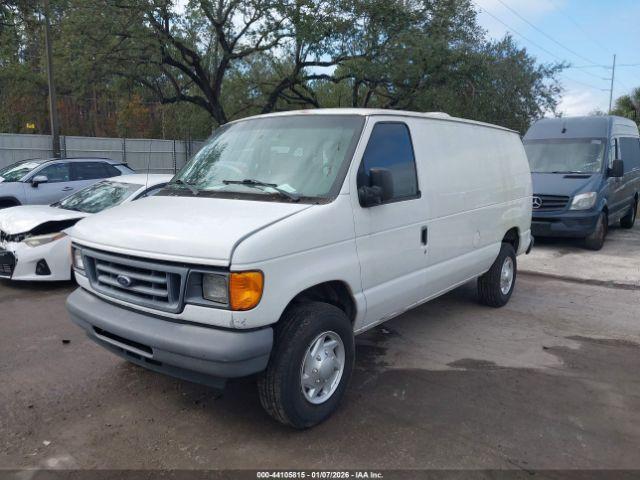Ford E-250 Image 7