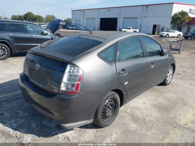 Toyota Prius Image 11