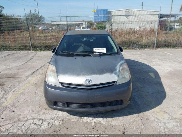 Toyota Prius Image 4