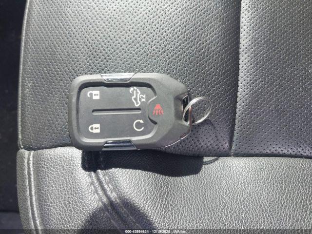 Chevrolet Silverado 1500 4wd  Short Bed Ltz Image 3