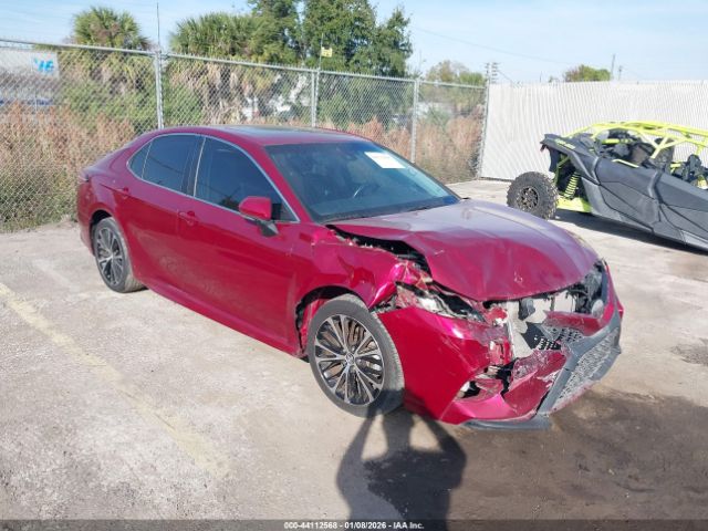 Toyota Camry Se Image 1