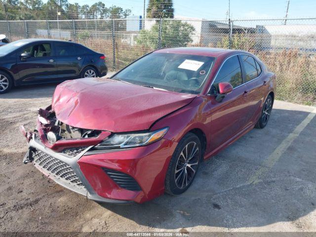 Toyota Camry Se Image 9