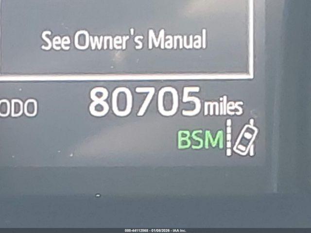 Toyota Camry Se Image 14