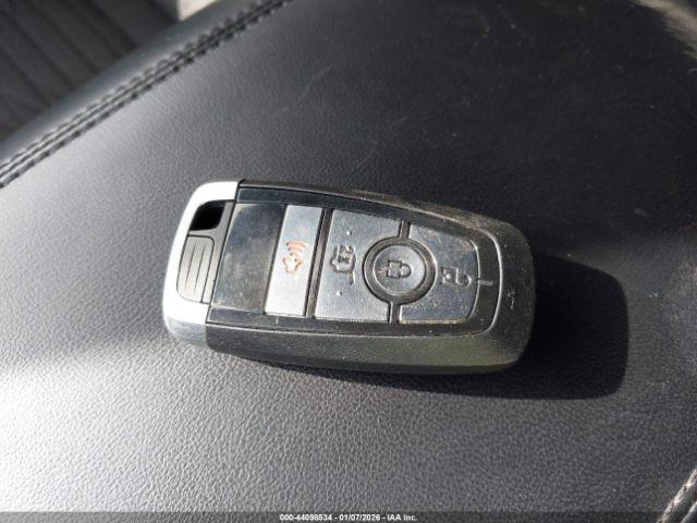 Ford Explorer Xlt Image 12