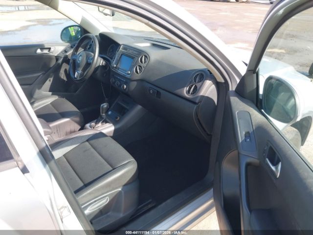 Volkswagen Tiguan Image 6