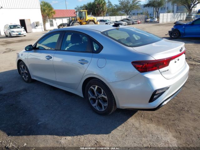 Kia Forte Lxs Image 10