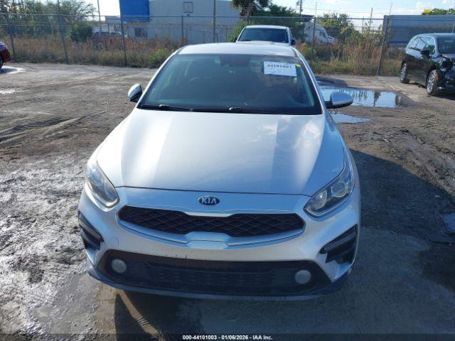 Kia Forte Lxs Image 2