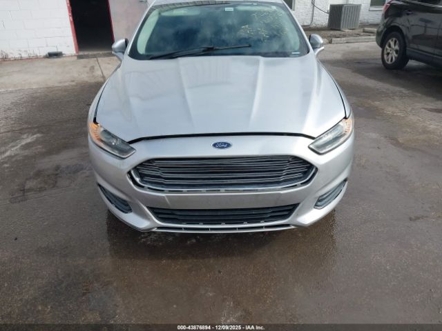 Ford Fusion Se Image 5
