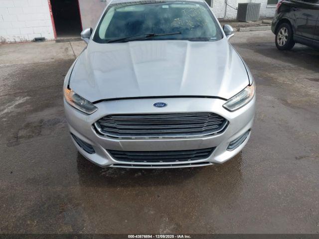 Ford Fusion Se Image 5