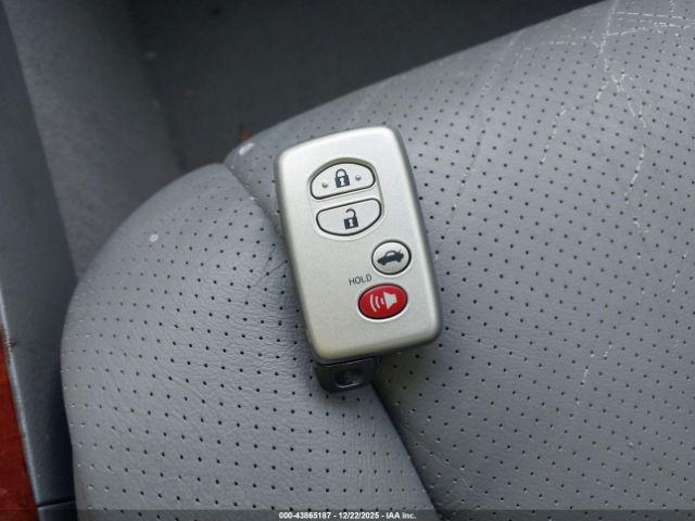 Toyota Avalon Limited Image 10