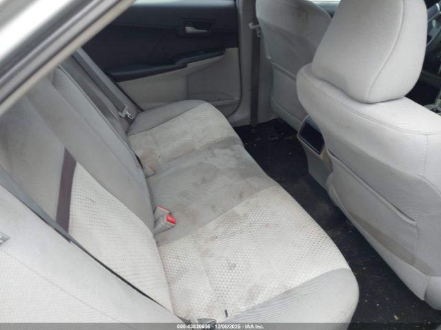 Toyota Camry L Image 4