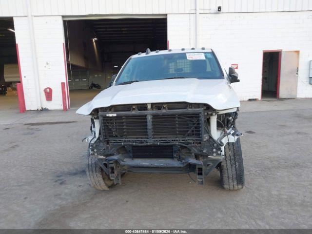 Ram 2500 Tradesman  4x4 6'4 Box Image 3