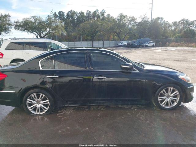 Hyundai Genesis 3.8 Image 8