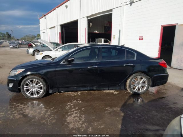 Hyundai Genesis 3.8 Image 12