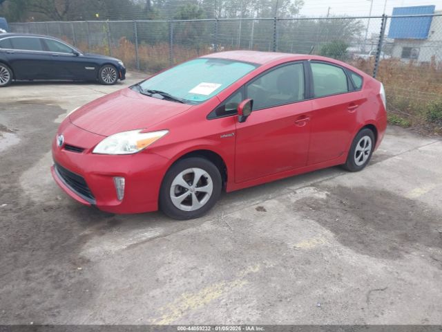 Toyota Prius Two Image 12