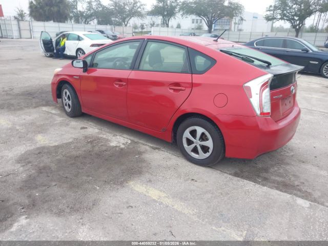 Toyota Prius Two Image 4