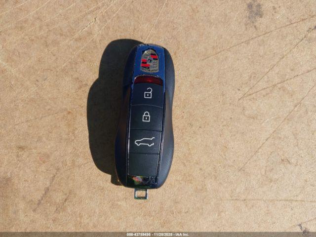 Porsche Macan Image 12