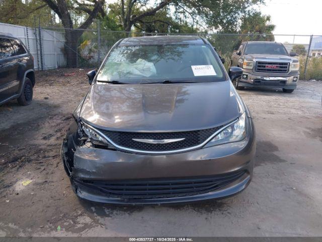 Chrysler Pacifica Lx Image 5