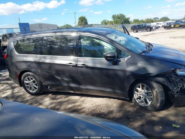 Chrysler Pacifica Lx Image 7