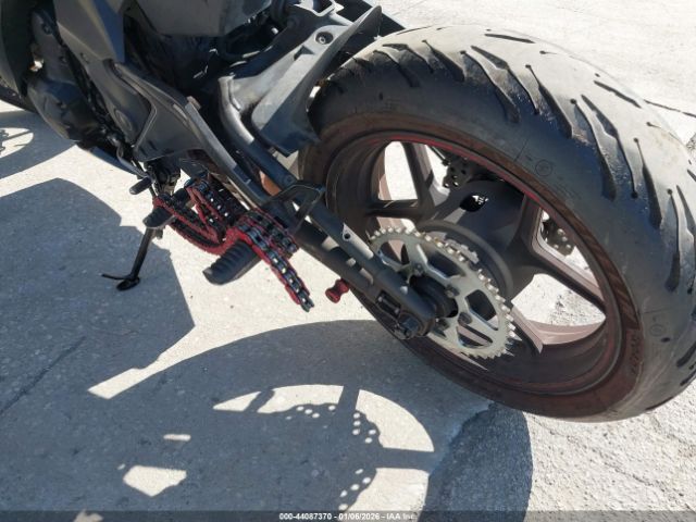 Kawasaki Ex650 F Image 6