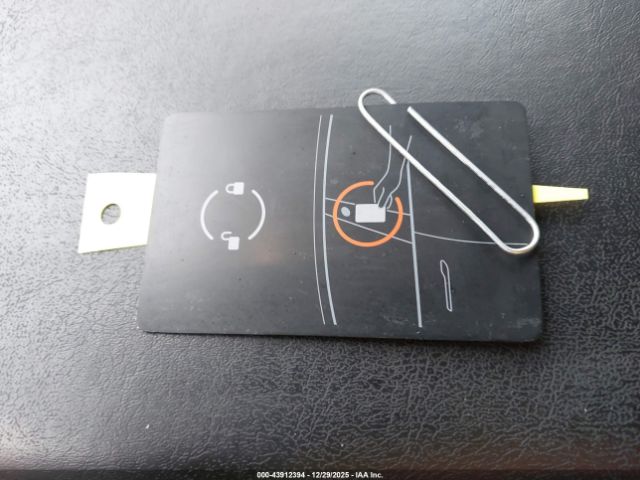 Tesla Model 3 Image 9